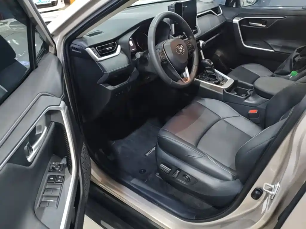 Toyota Wildlander — миниатюра 16