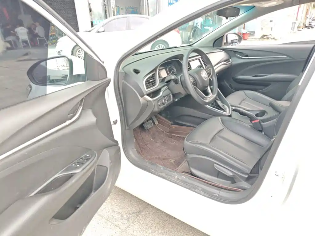 Buick Excelle — миниатюра 16