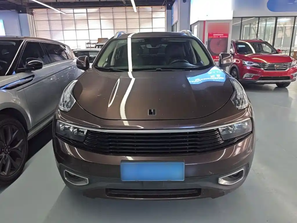 Lynk & Co 01 — миниатюра 3
