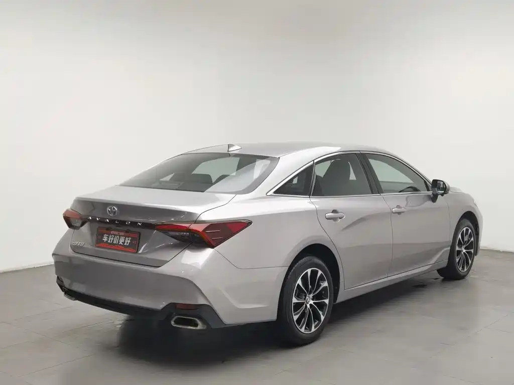 Toyota Avalon — миниатюра 2