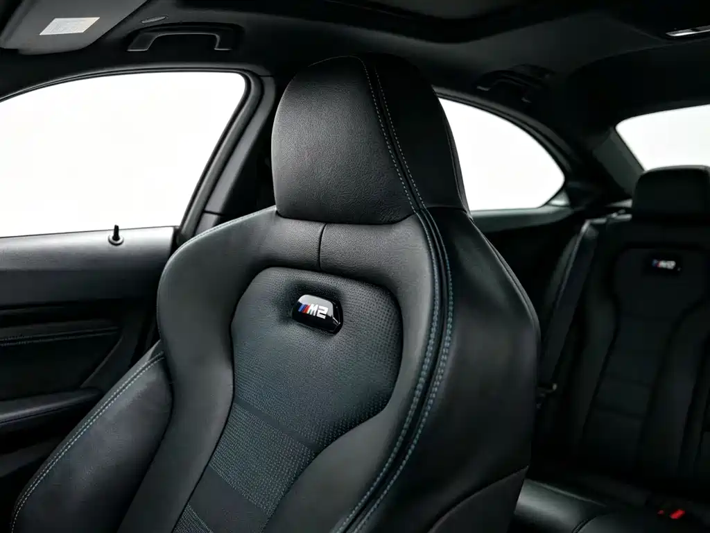 BMW M2 — миниатюра 7
