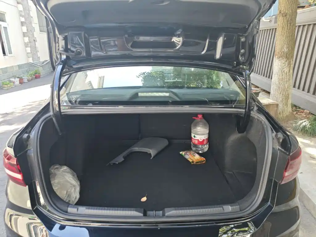 Volkswagen Lavida — миниатюра 19