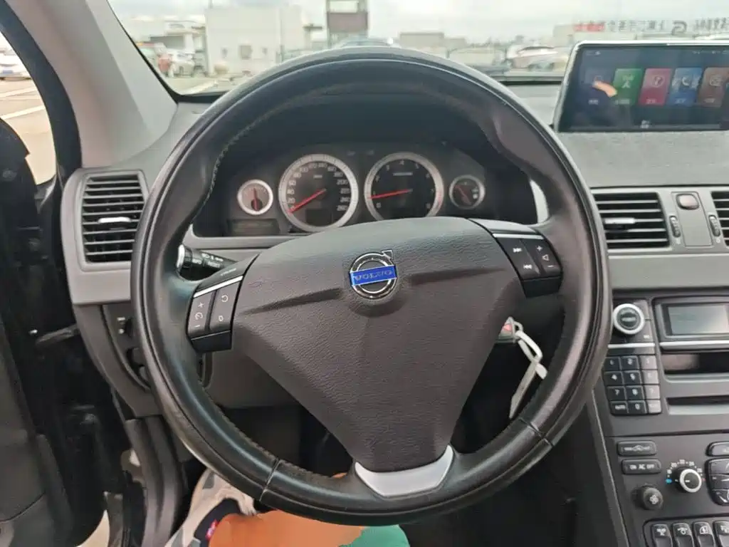 Volvo XC Classic — миниатюра 11