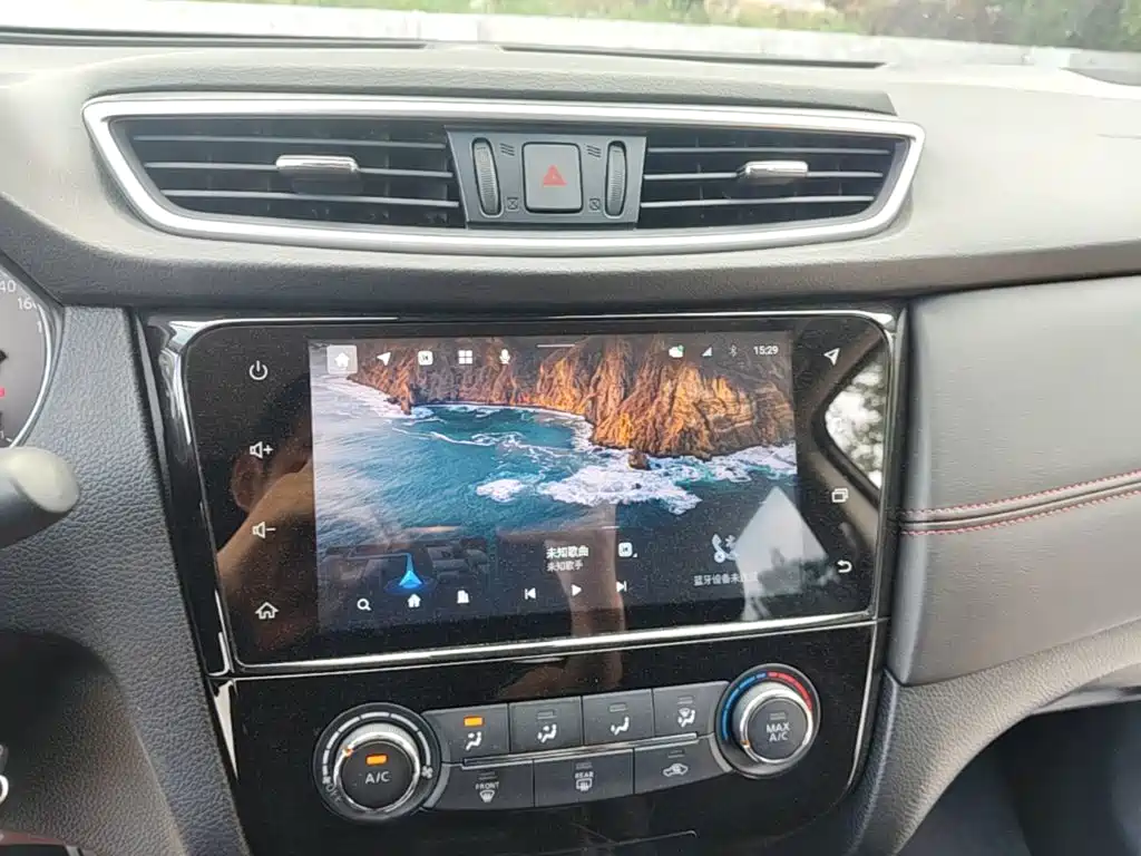 Nissan Qashqai — миниатюра 13