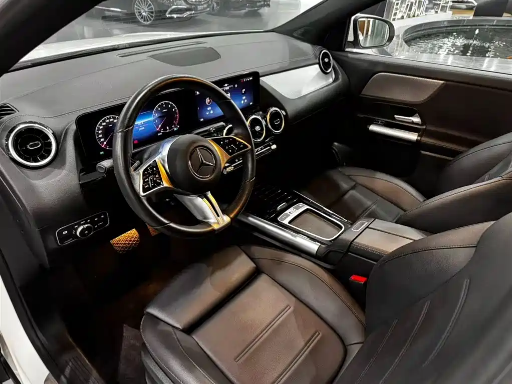 Mercedes-Benz GLA — миниатюра 9