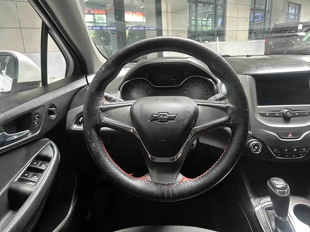 Chevrolet Cruze — миниатюра 9