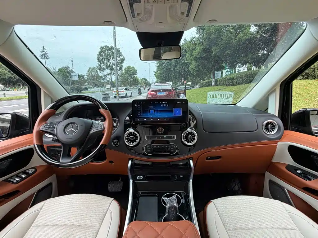 Mercedes-Benz Vito — миниатюра 13