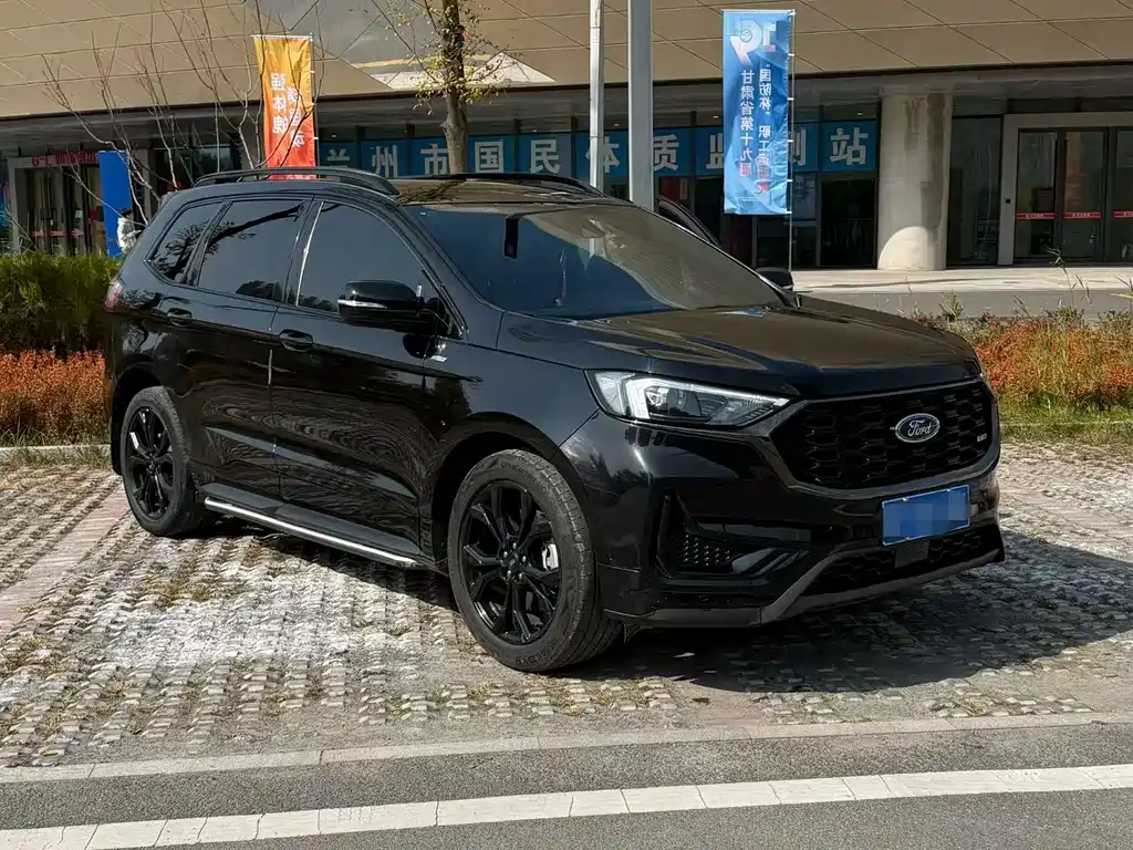 Ford Edge — миниатюра 4