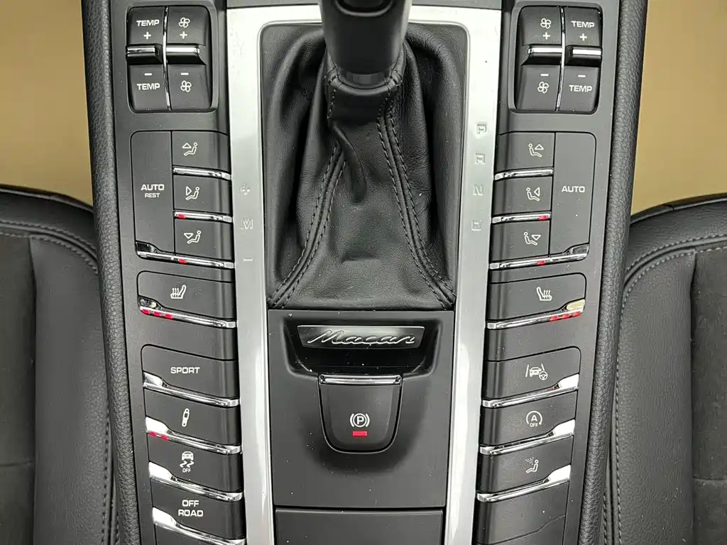 Porsche Macan — миниатюра 20