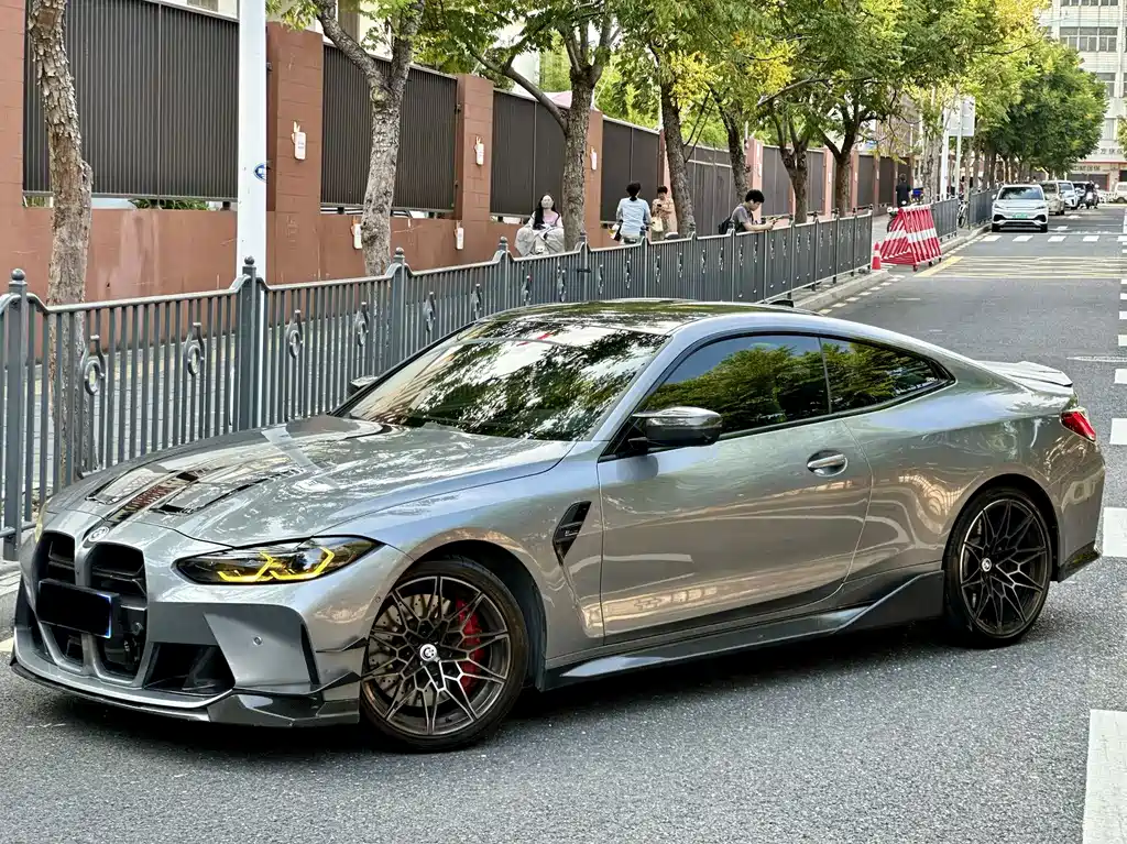 BMW M4