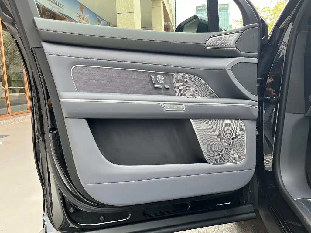 NIO ES8 2026 мест Executive Luxury