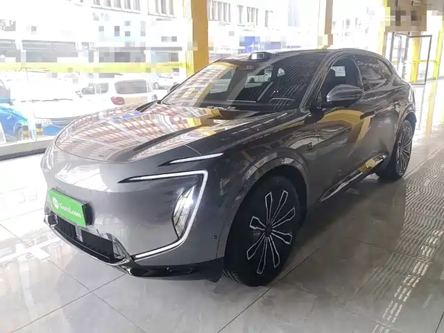 2025 Avatr 07