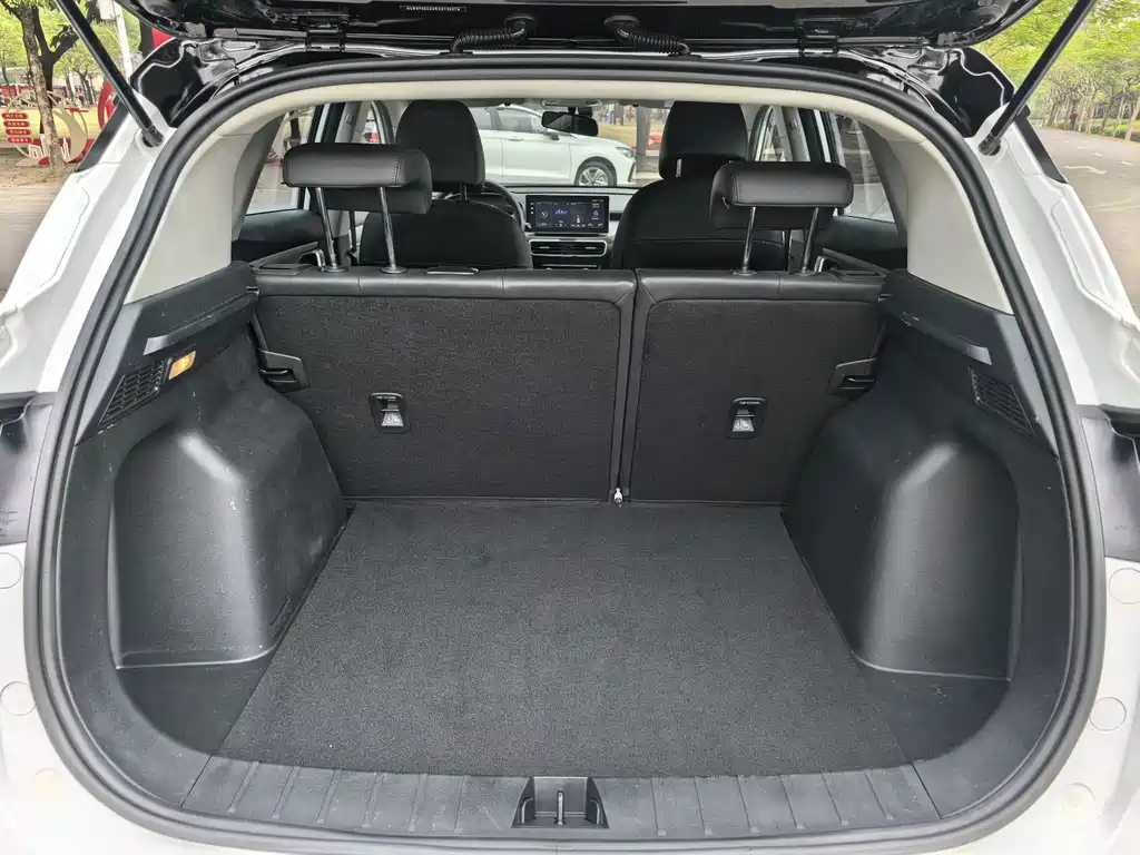 GEELY AUTOMOBILE BINYUE