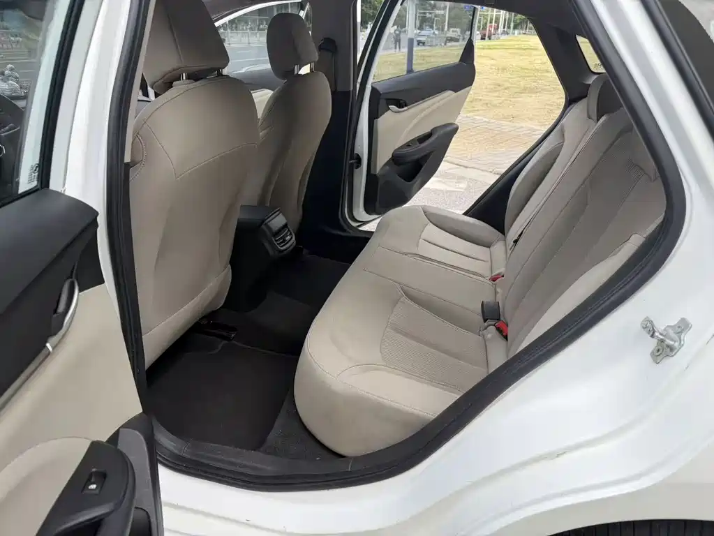Buick Excelle — миниатюра 14