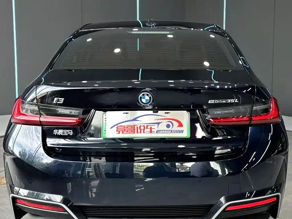 BMW i3 — миниатюра 7
