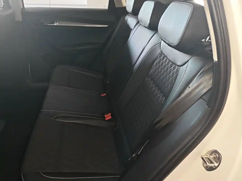 Skoda Karoq — миниатюра 17