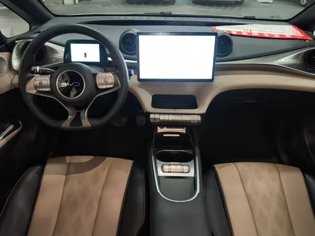 BYD Dolphin — миниатюра 10