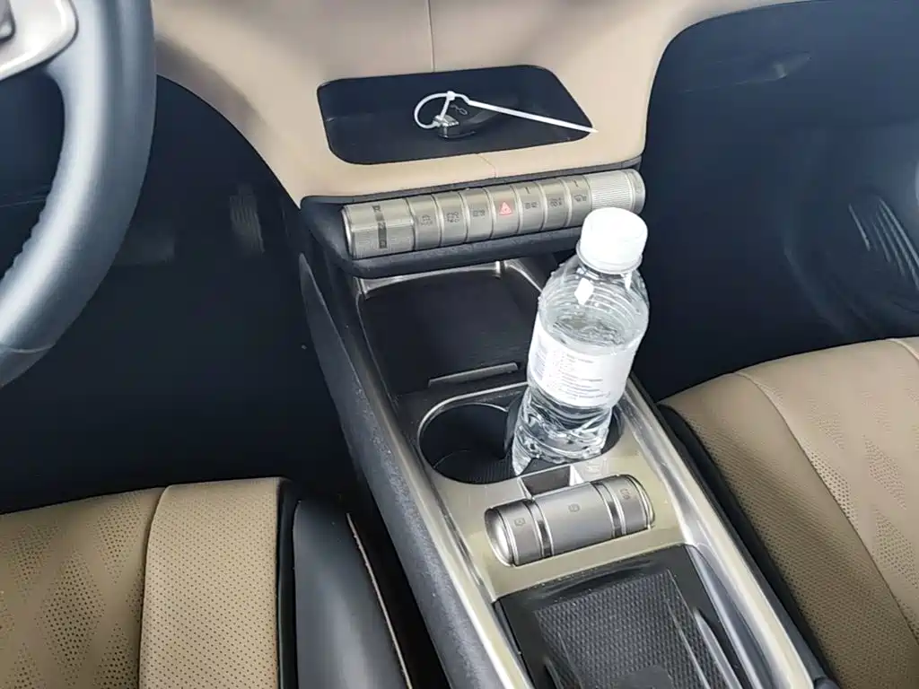 BYD Dolphin — миниатюра 14