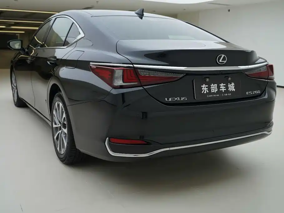 Lexus ES — миниатюра 4