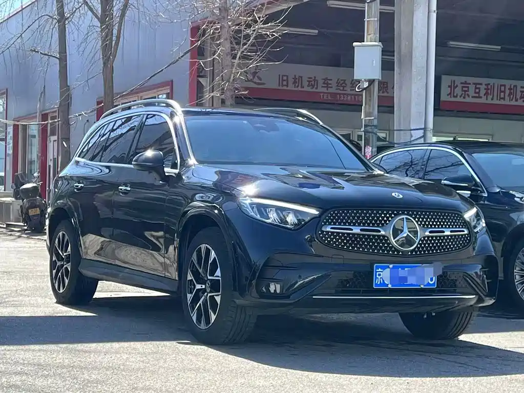 Mercedes-Benz GLC 2023 GLC 260 L 4MATIC Luxury 5 мест