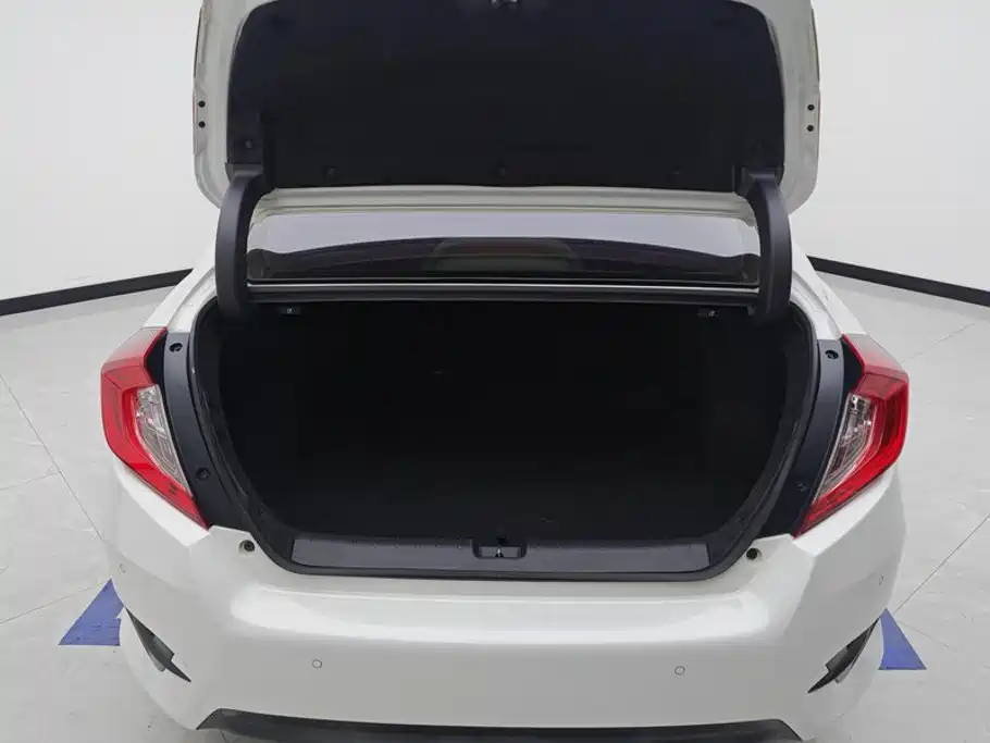 Honda Civic — миниатюра 4