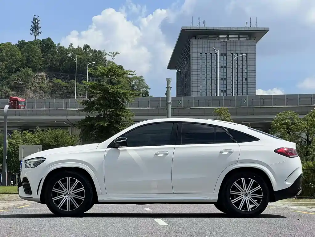 MERCEDES-BENZ GLE COUPE