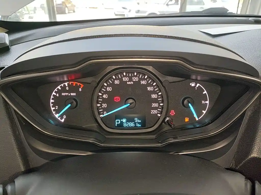 Ford Escort — миниатюра 12