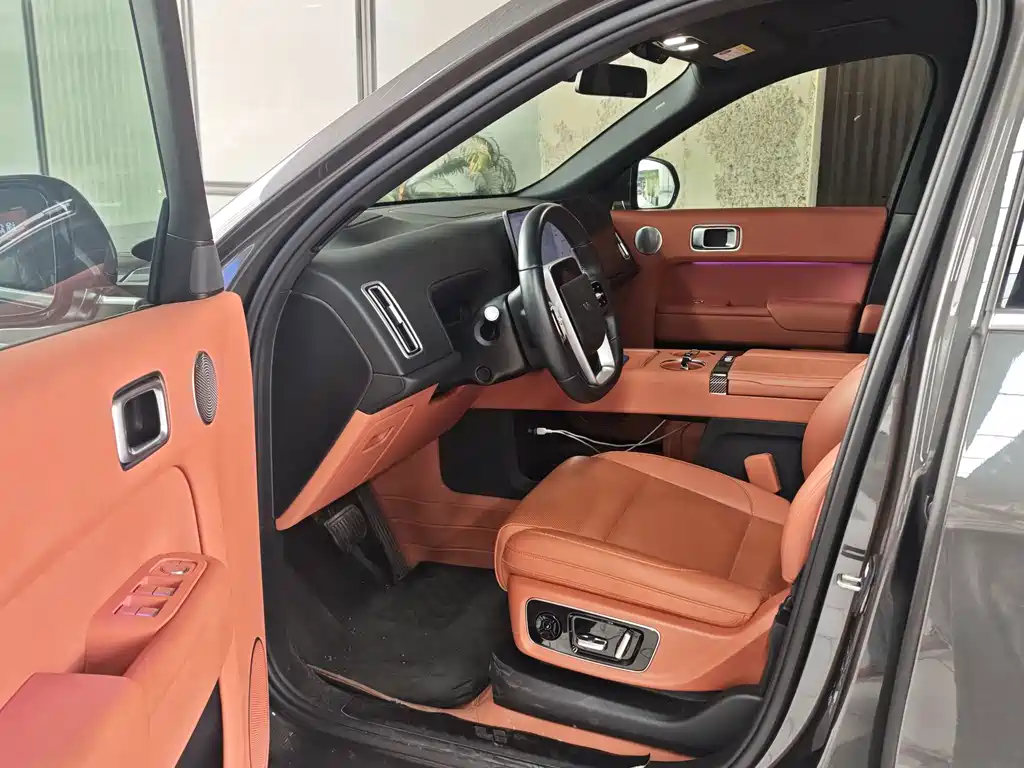 Li Auto Li L8 — миниатюра 11