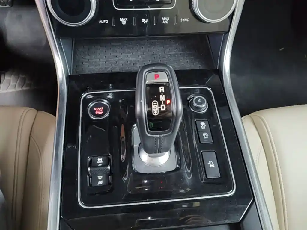 Jaguar XEL — миниатюра 14