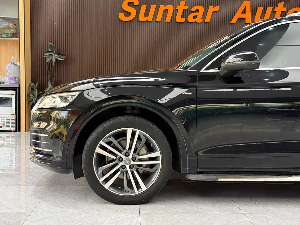Audi Q5L — миниатюра 8