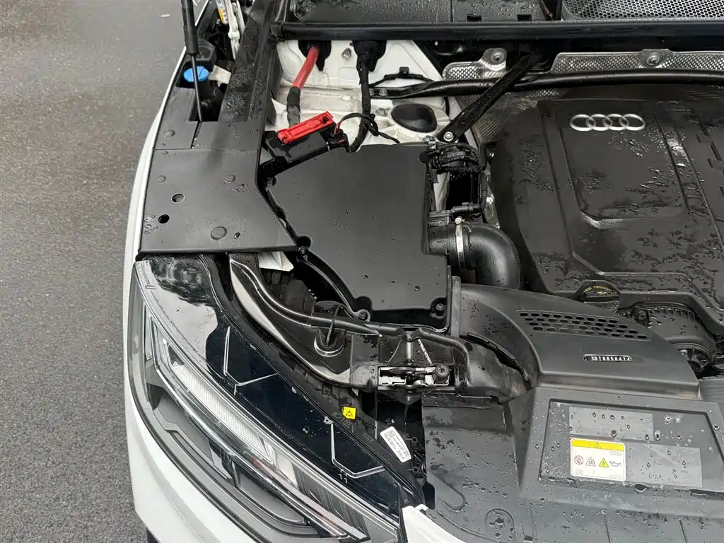 Audi Q5L Sportback — миниатюра 23