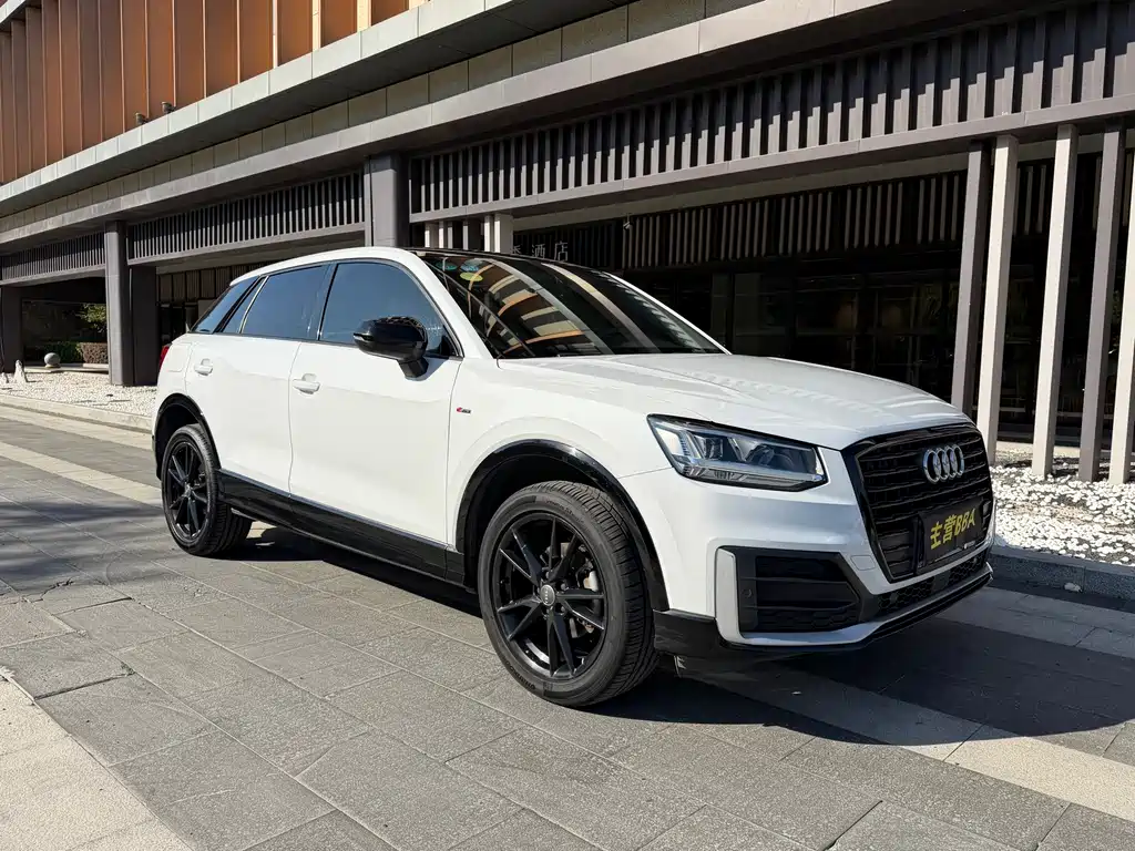 Audi Q2L — миниатюра 3