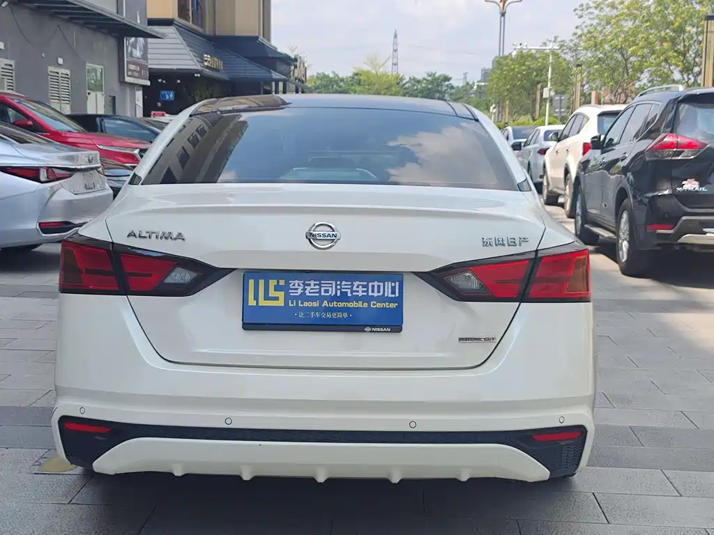 Nissan Teana — миниатюра 4