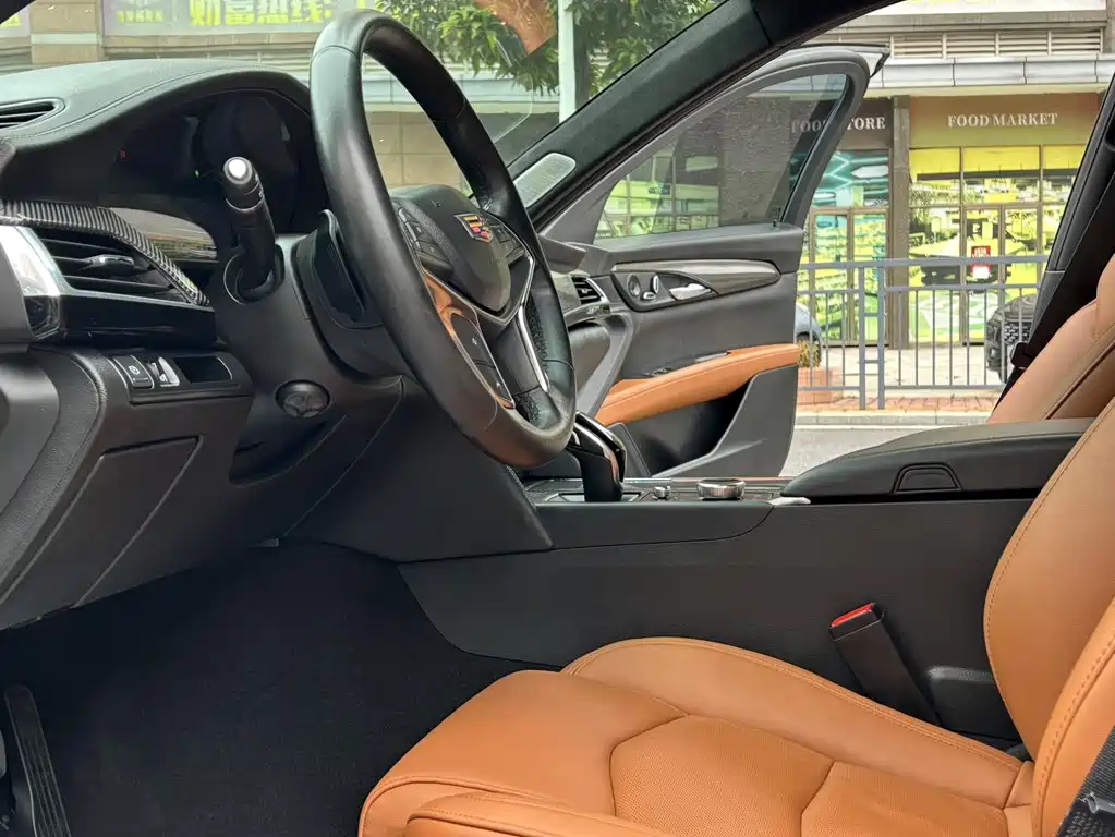 Cadillac CT6 — миниатюра 16