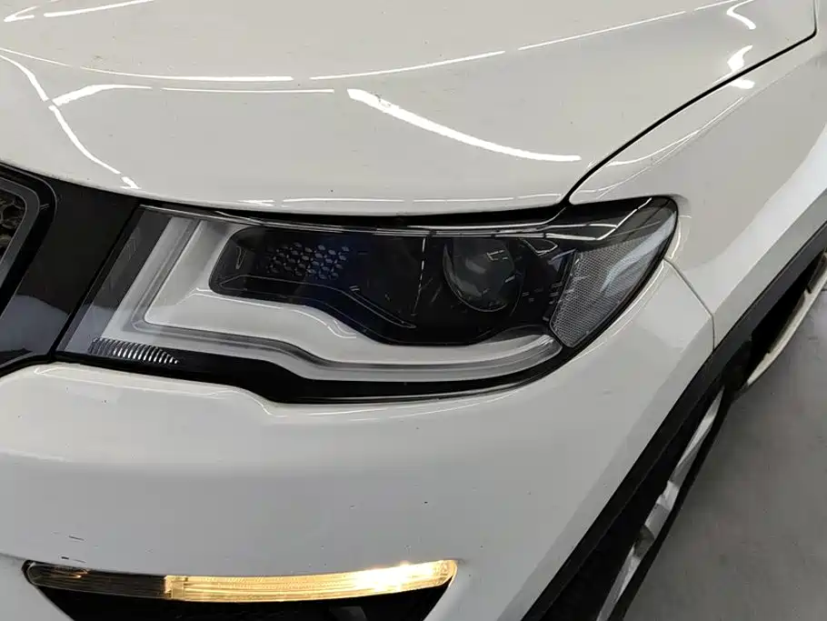 Jeep Compass — миниатюра 5