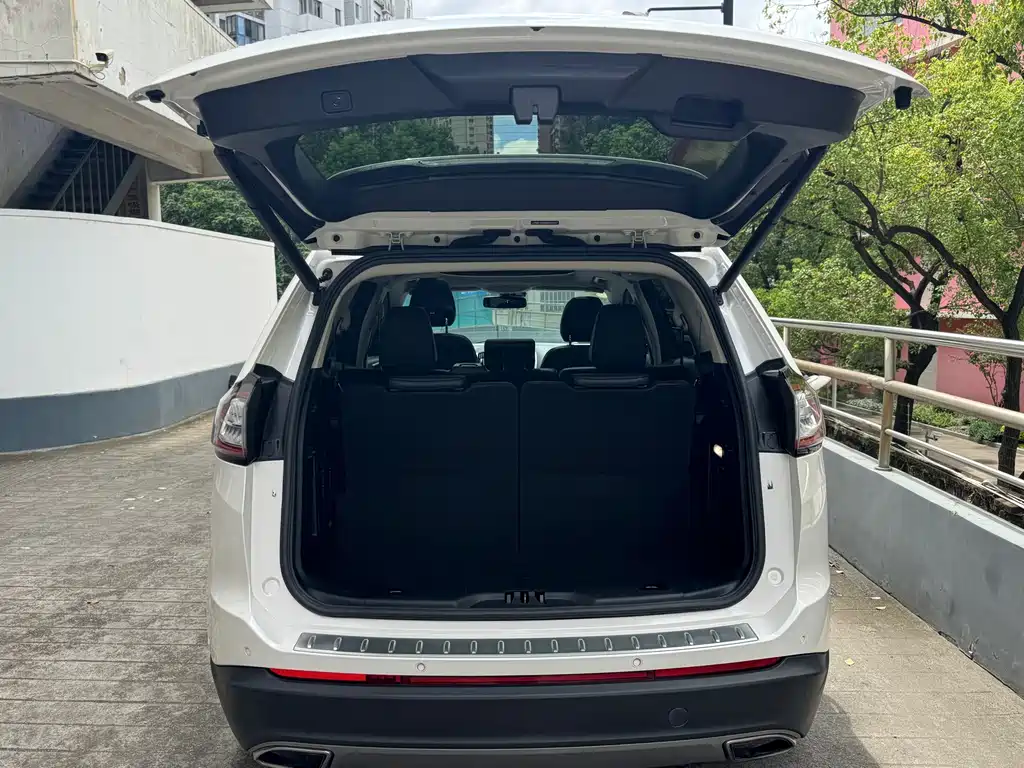 Ford Edge — миниатюра 21