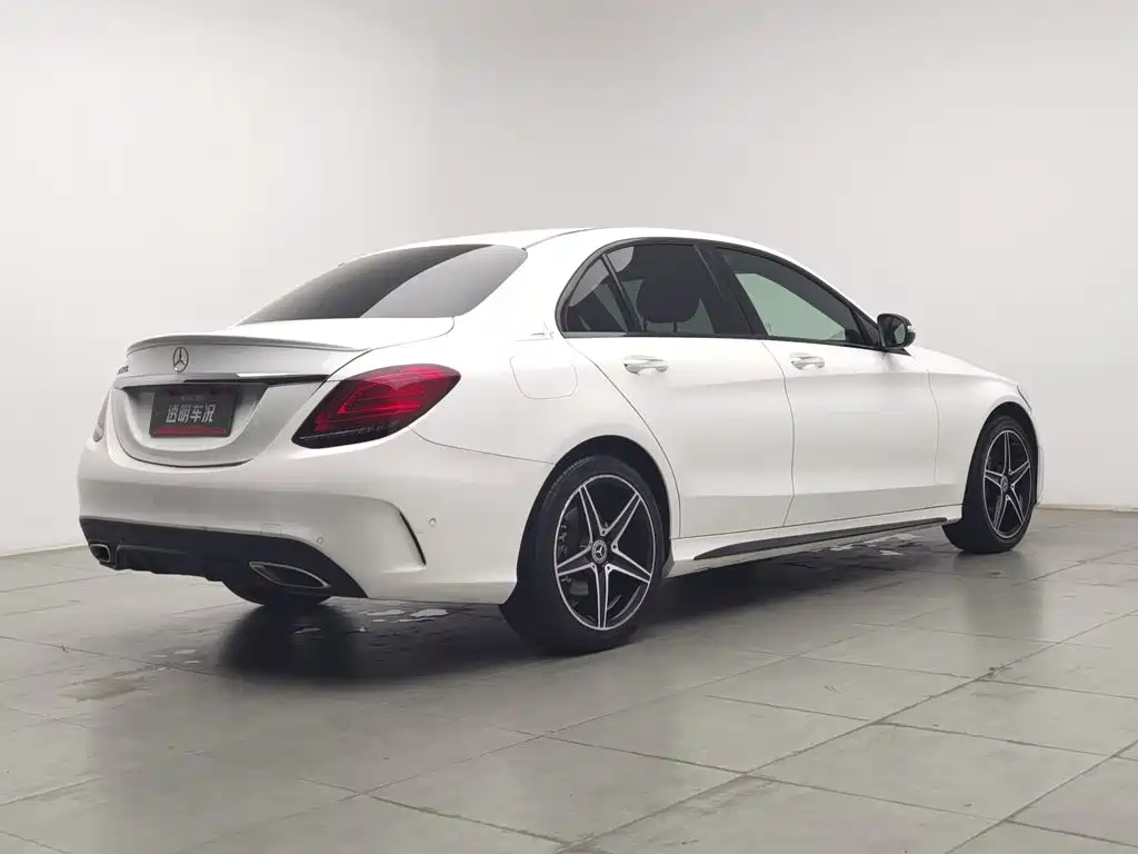 Mercedes-Benz C-Class — миниатюра 2