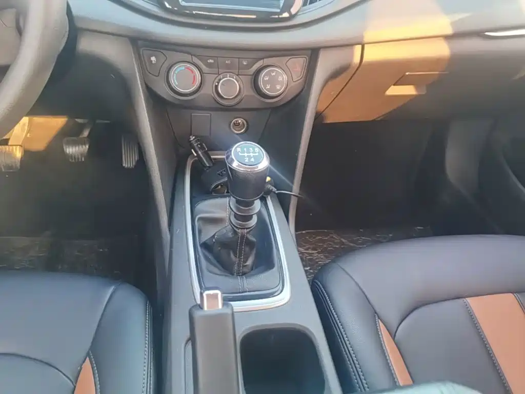 Chevrolet Cavalier — миниатюра 14