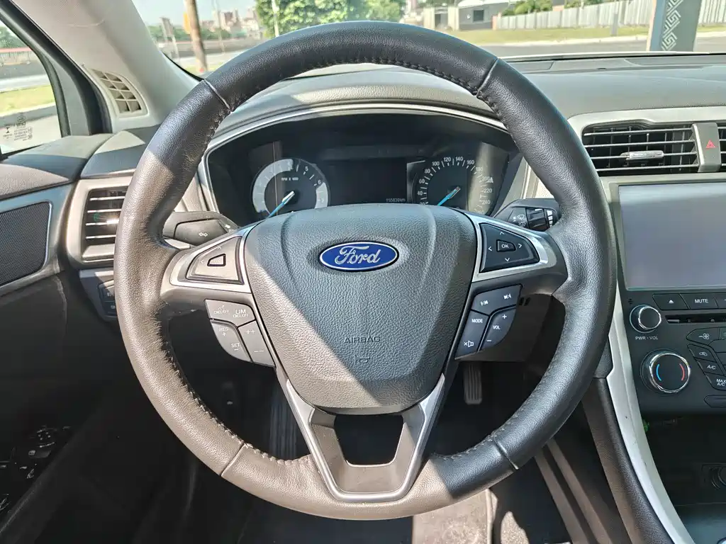 Ford Mondeo — миниатюра 19