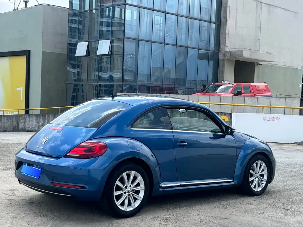 Volkswagen Beetle — миниатюра 4