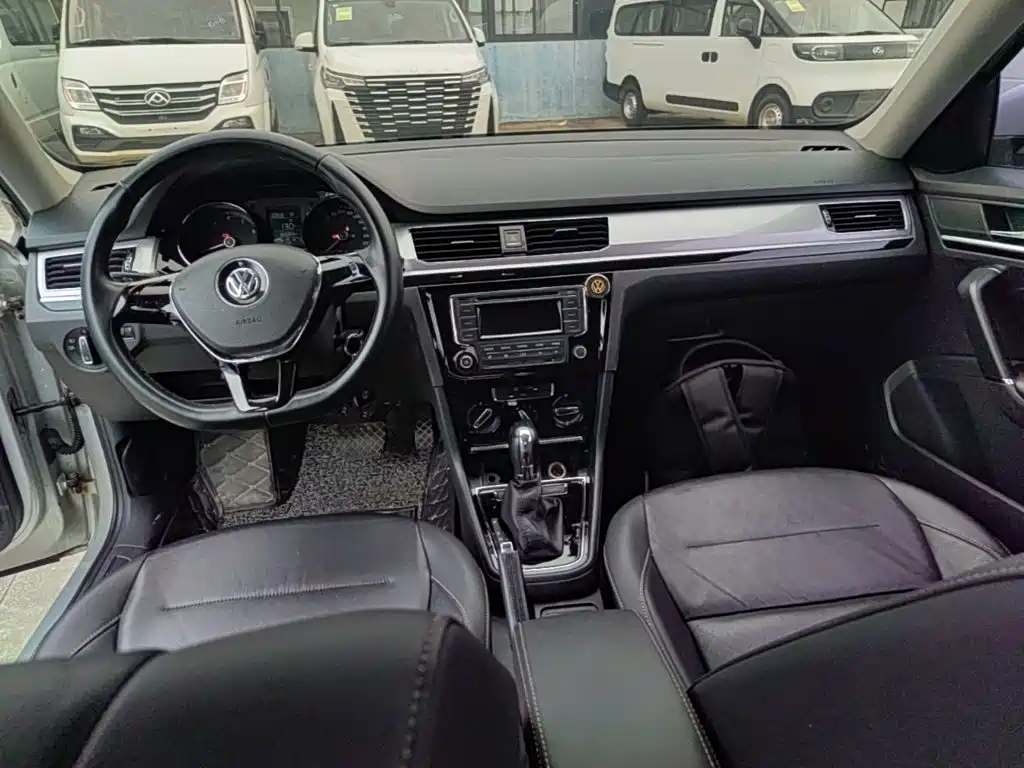 Volkswagen Bora — миниатюра 6