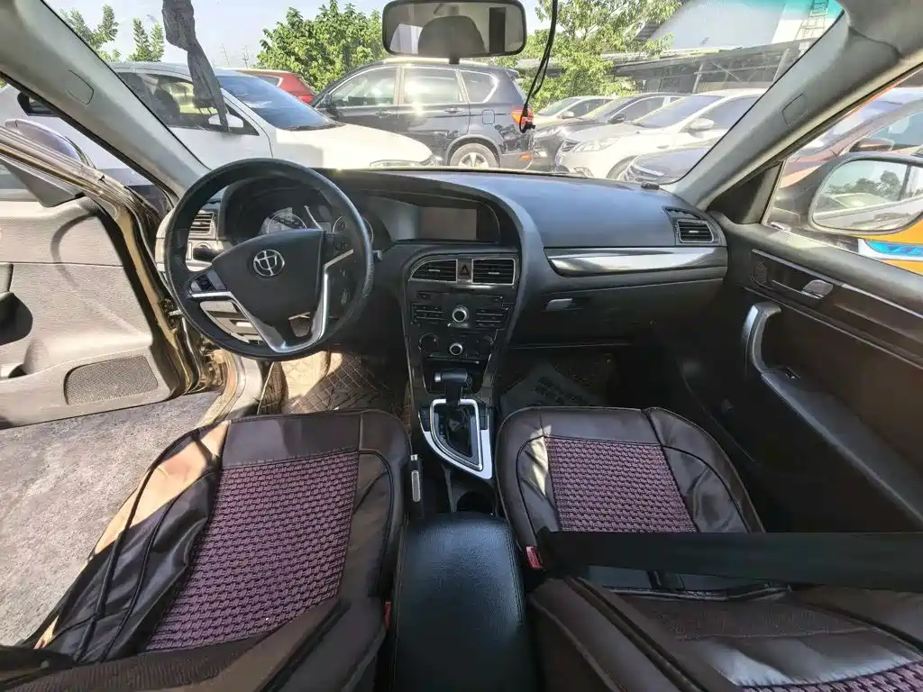 Zhonghua V5 — миниатюра 7