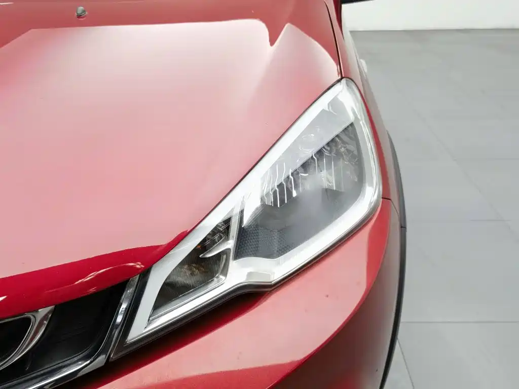 Geely Vision X1 — миниатюра 7