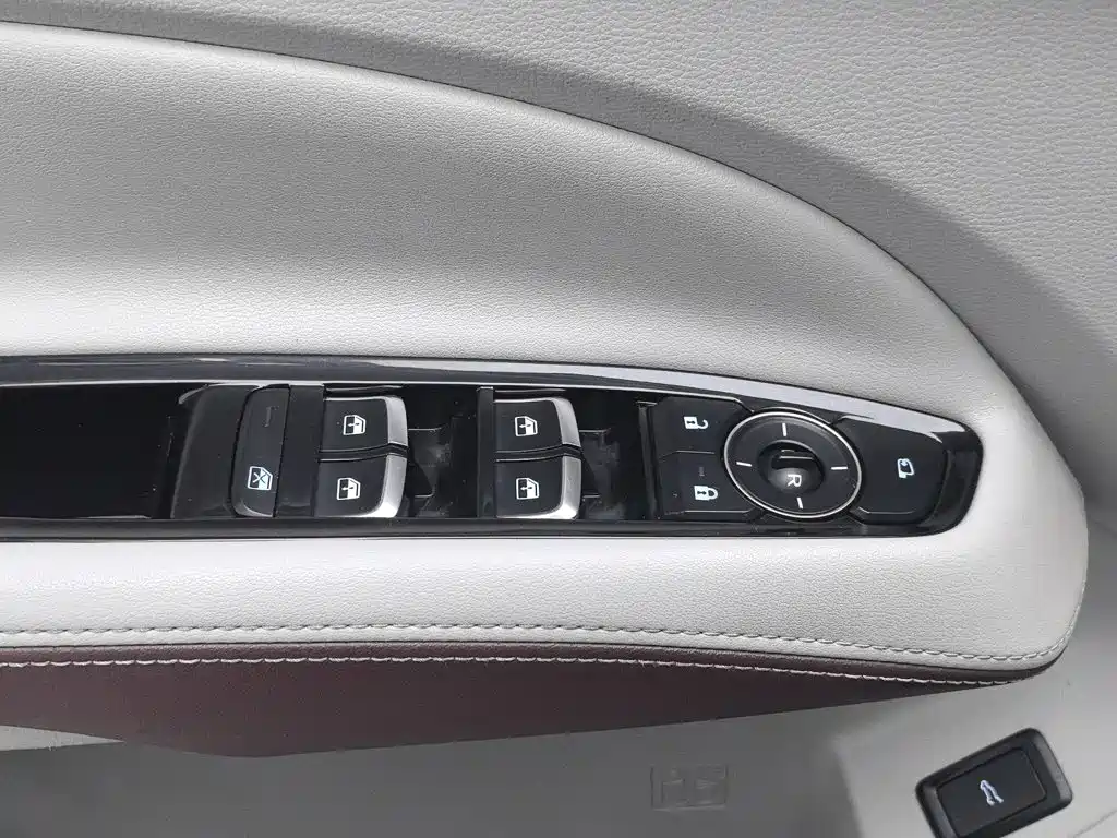 Ford Equator — миниатюра 9
