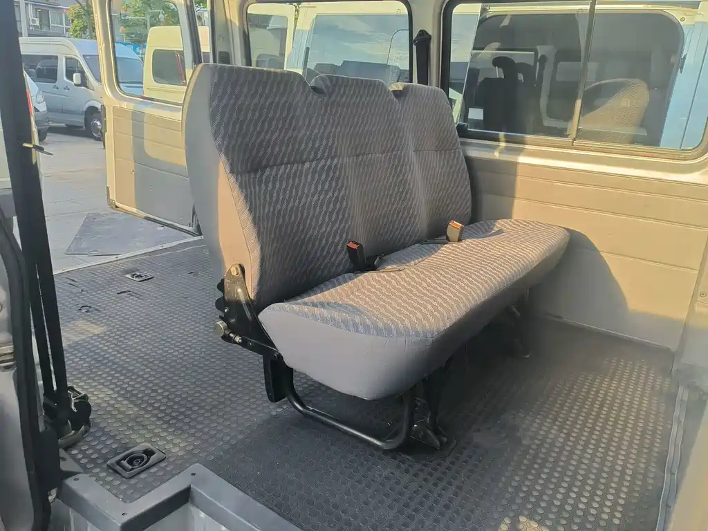 Ford Transit Classic — миниатюра 5