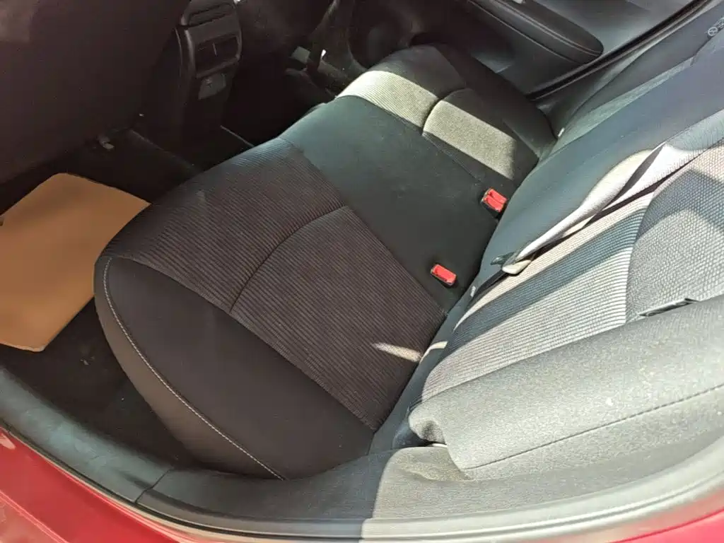 Nissan Tiida — миниатюра 17