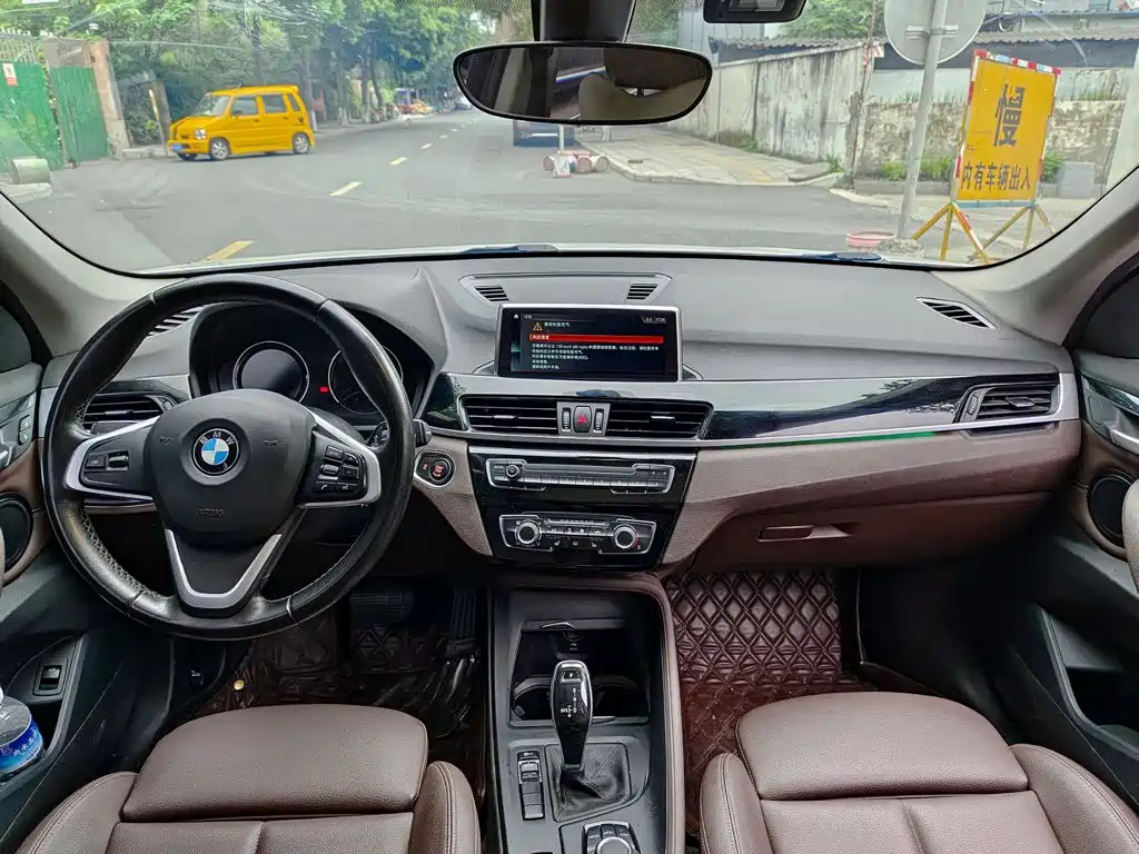 BMW X1 — миниатюра 10