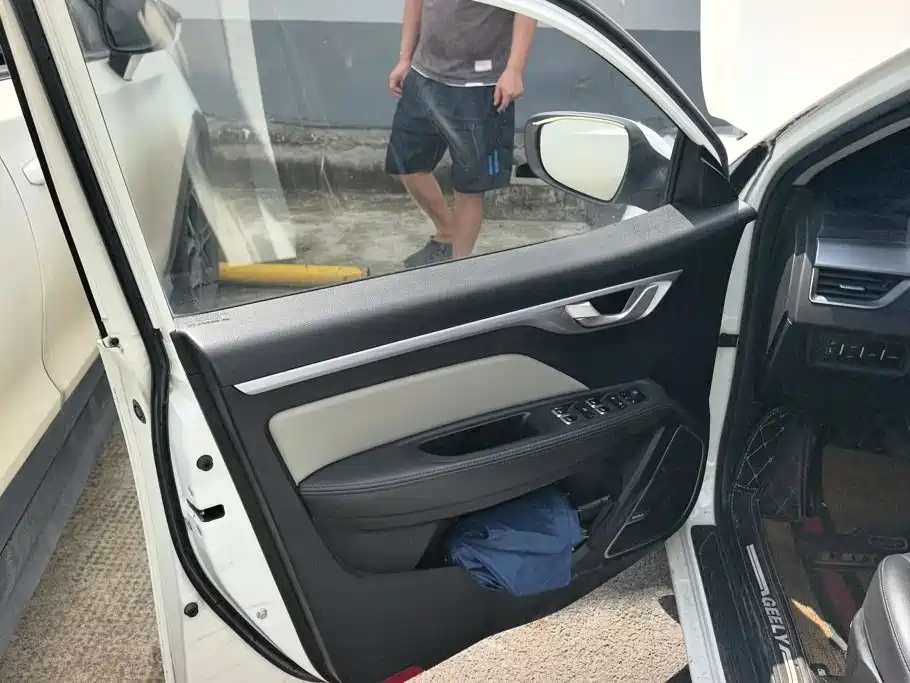 Geely Vision — миниатюра 7