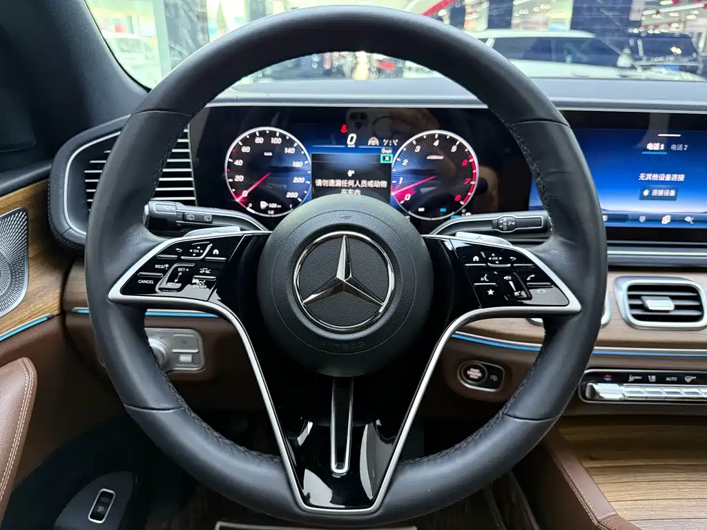 Mercedes-Benz GLS — миниатюра 15
