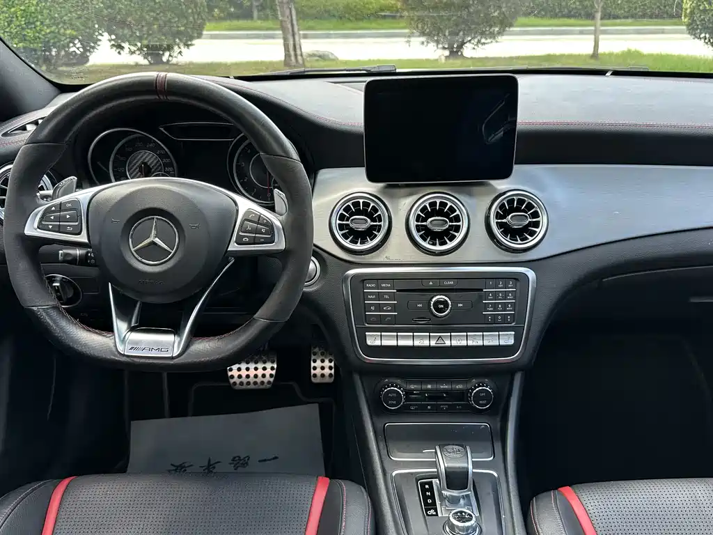 Mercedes-Benz CLA AMG — миниатюра 12